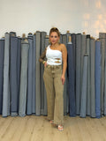 Calça straight Cor Caramelo