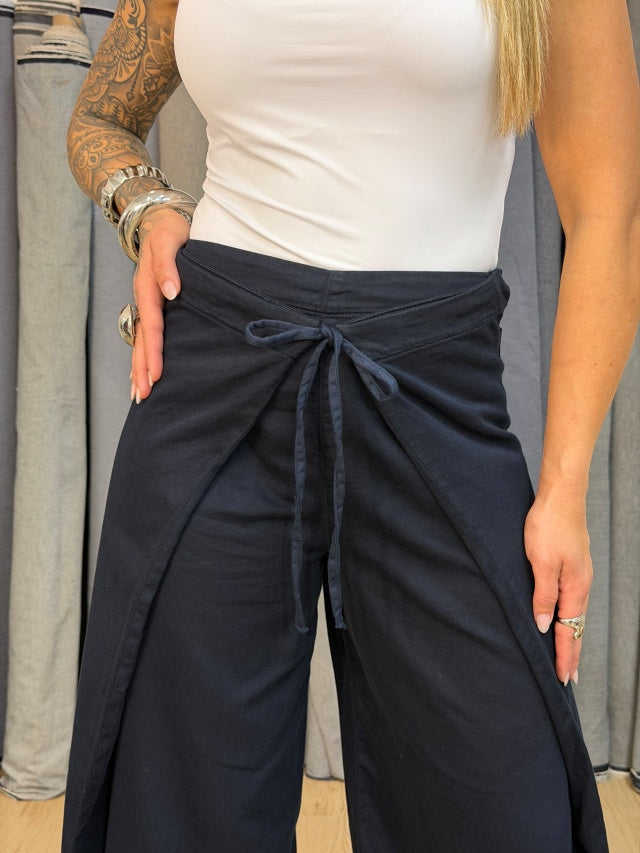Calça Envelope Azul Marinho