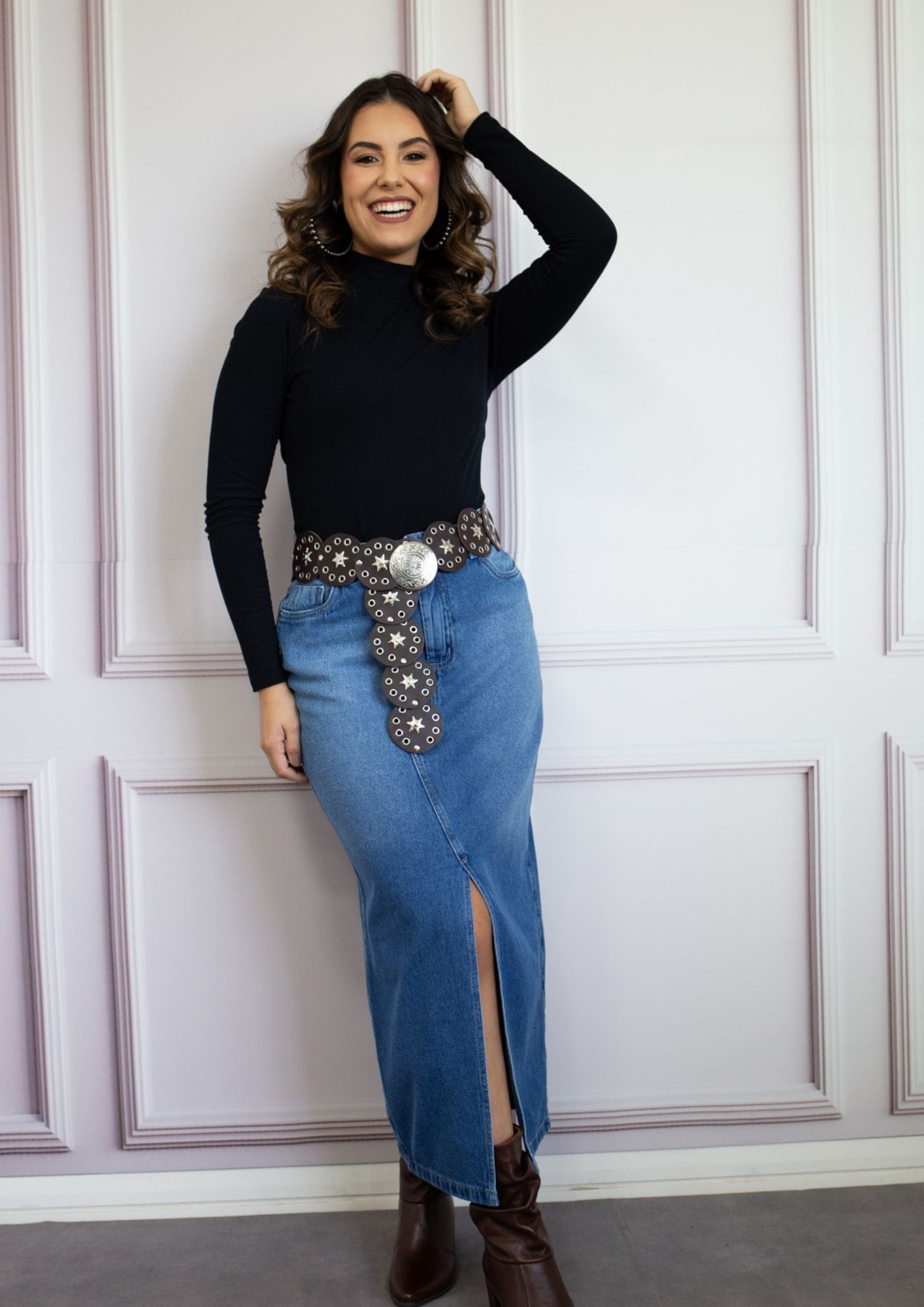 Saia Jeans Midi com Fenda Frontal