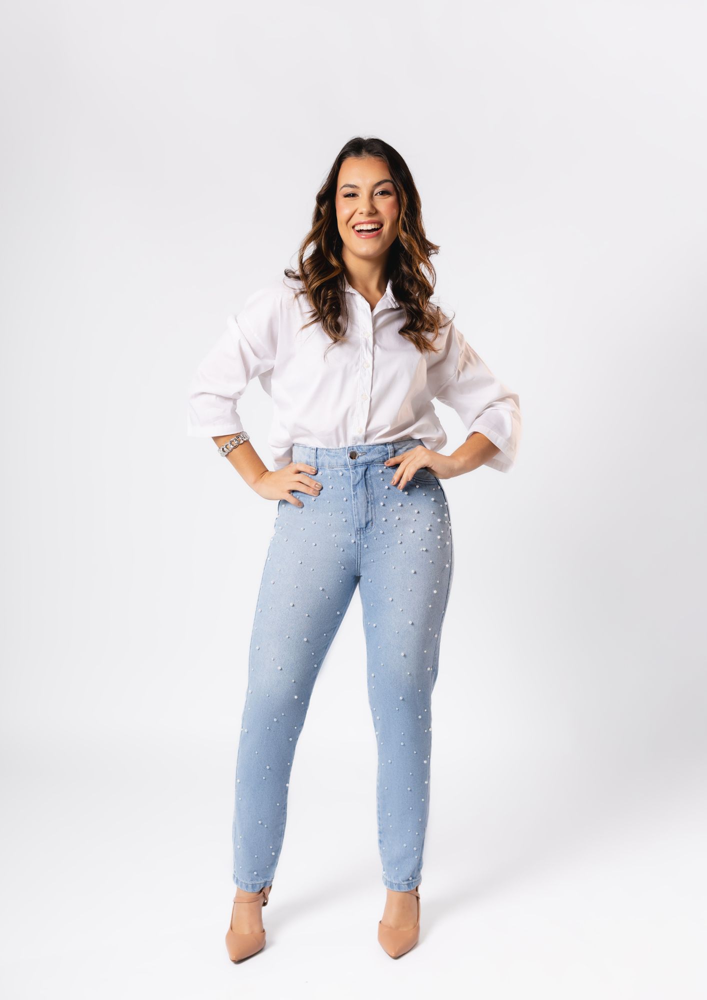 Calça Jeans Feminina mom com Pérolas