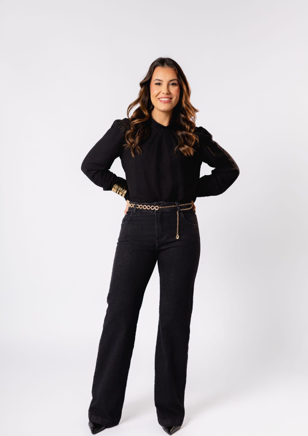 Calça Jeans Preta Reta de Cintura Alta