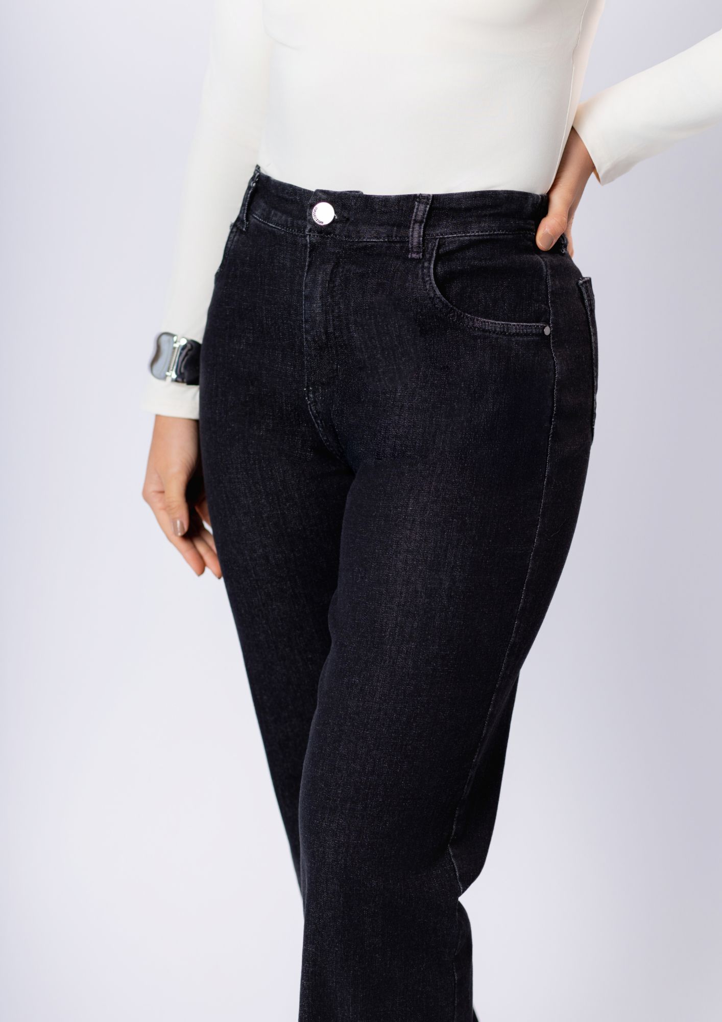 Calça Mom Jeans Preta - Imagem 2