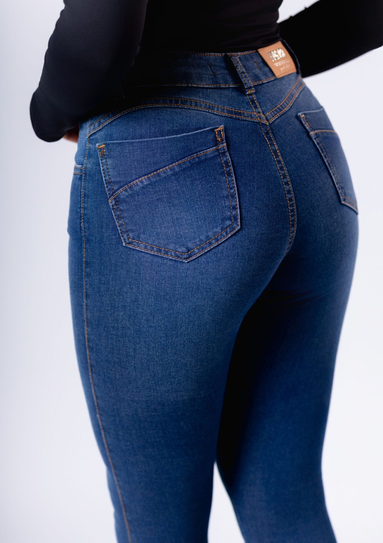 Calça chapa barriga Skinny - Imagem 4