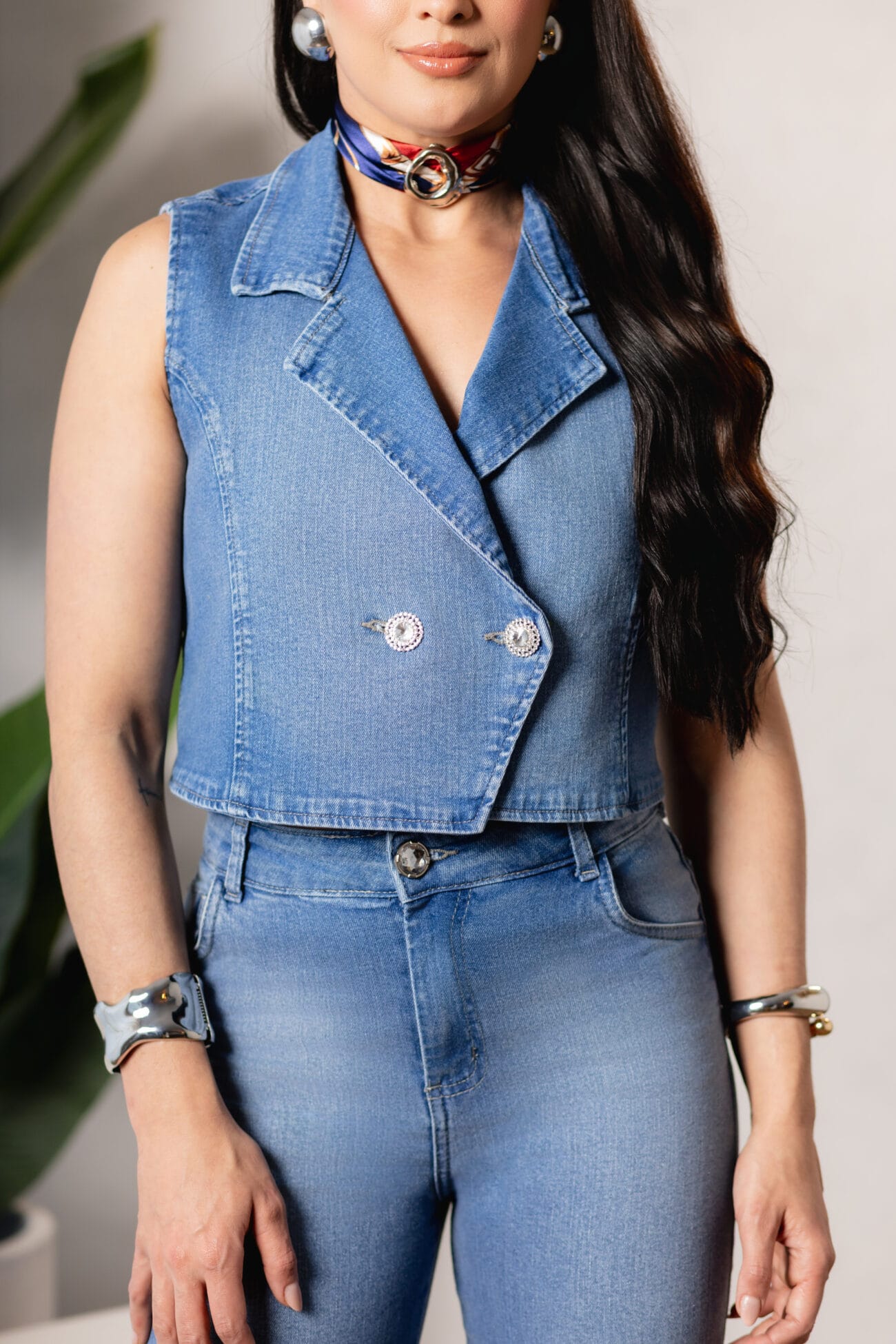 Colete Jeans Transpassado - Imagem 5