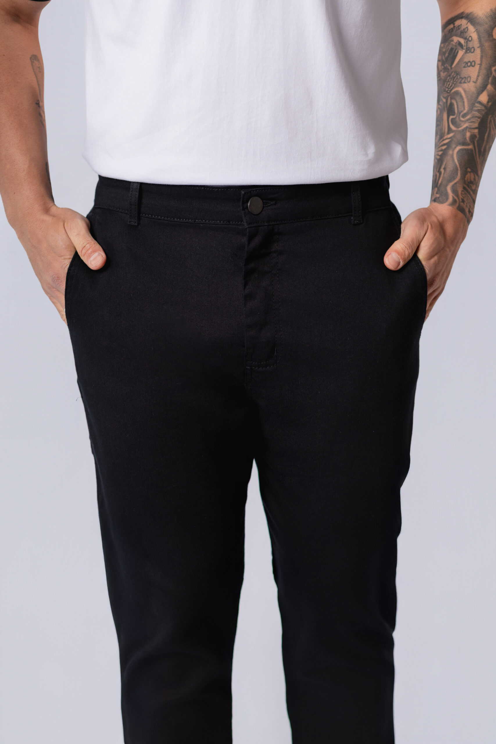 Calça Masculina Preta em sarja - Imagem 2