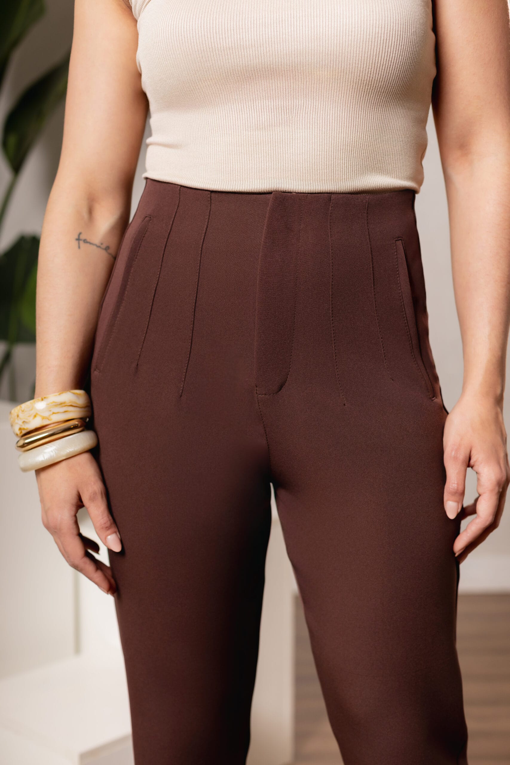 Calça Feminina de Alfaiataria - Imagem 6