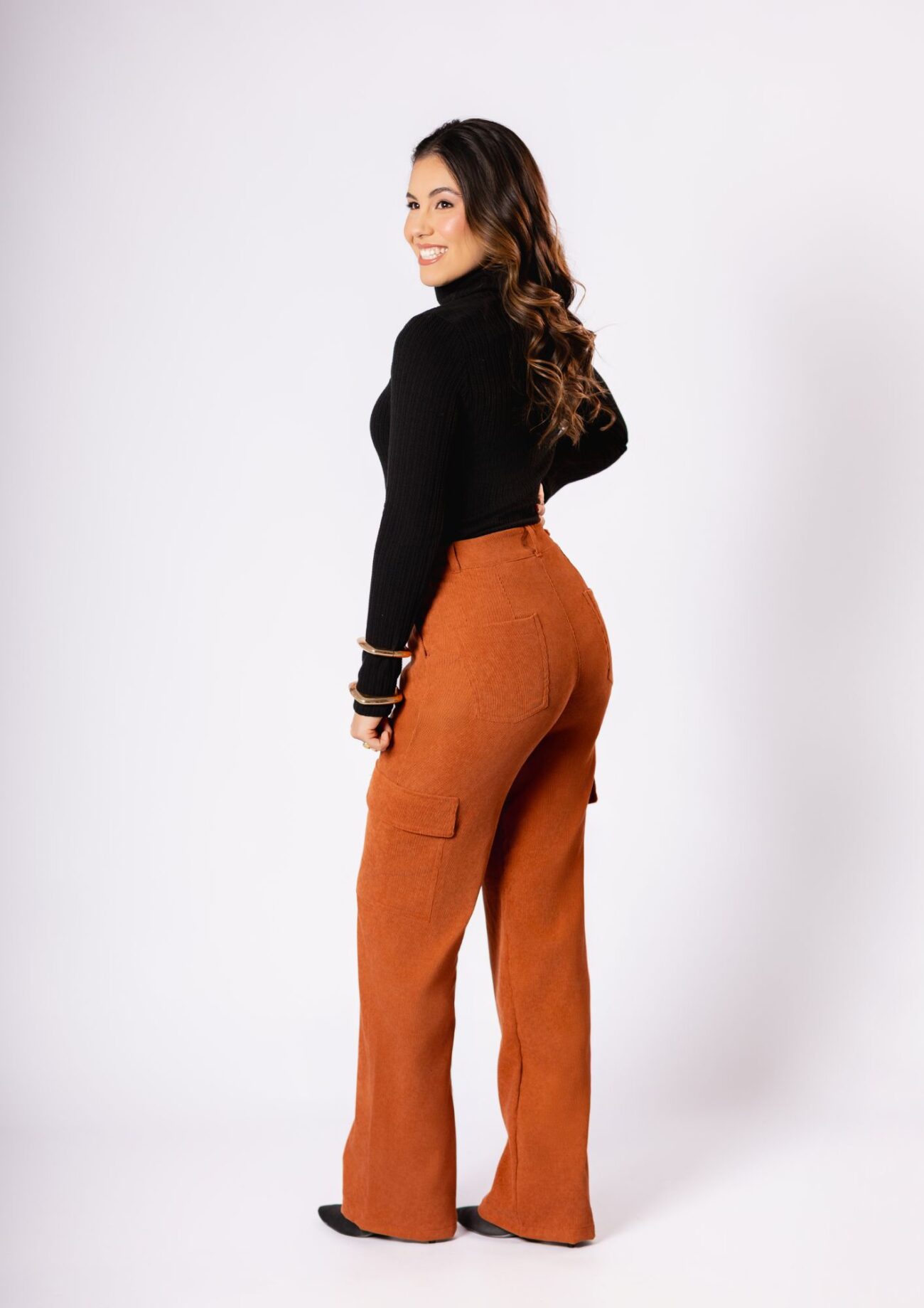 Calça Cargo Feminina em Sarja Canelada  - Imagem 4
