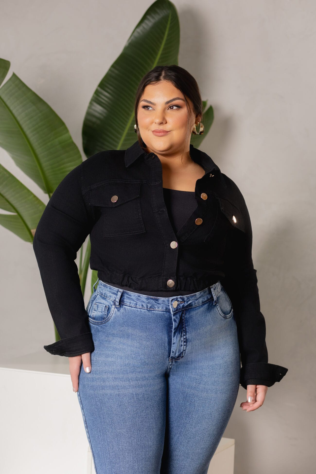 Jaqueta Feminina Preta Cropped - Imagem 4