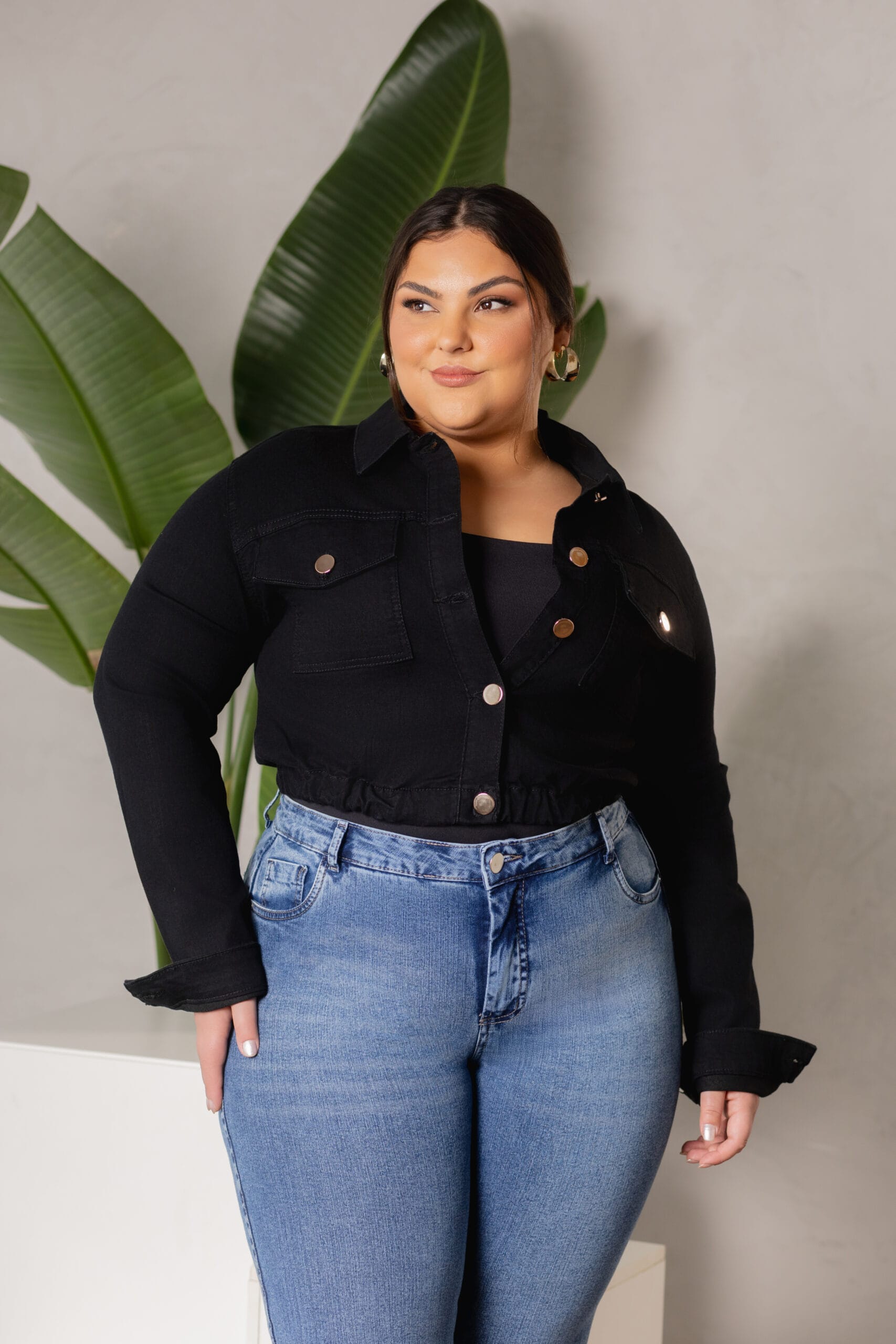 Jaqueta Feminina Preta Cropped - Imagem 4