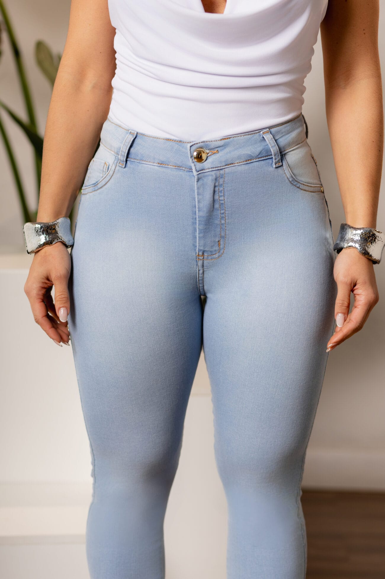 Calça Jeans Skinny Azul Claro - Imagem 2