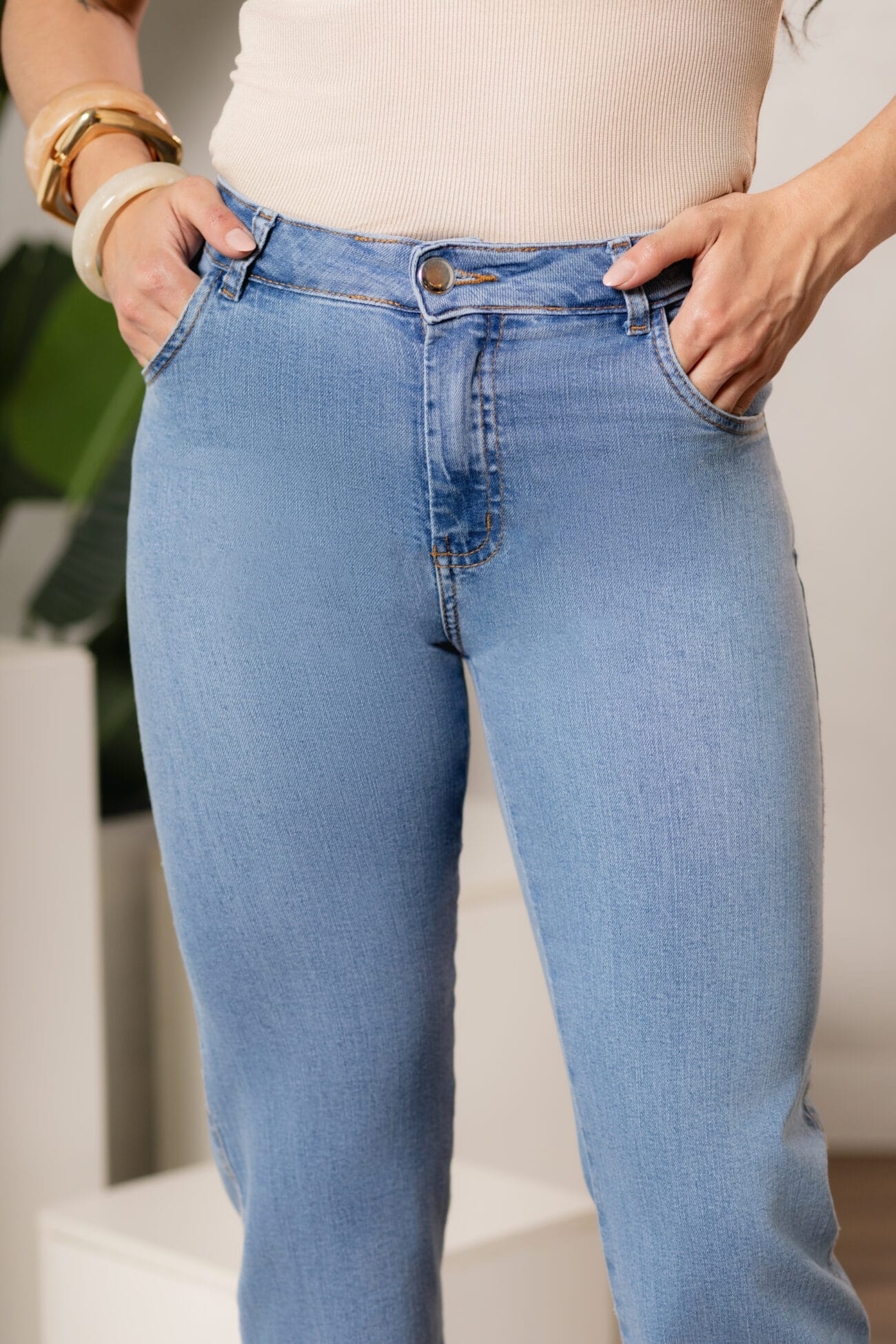 Calça Reta Azul Claro - Imagem 2
