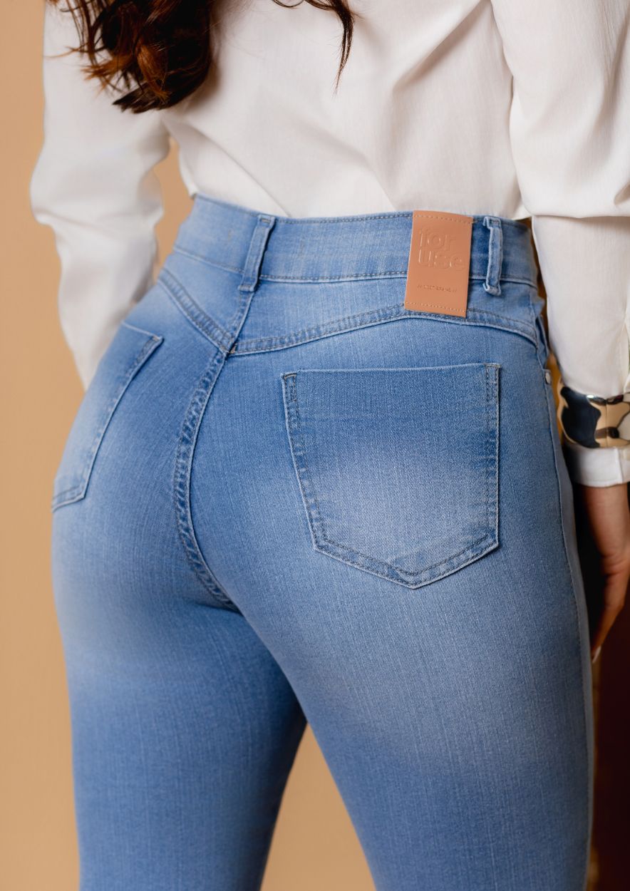 Calça Midi Pant Com Barra Bordada - Imagem 5