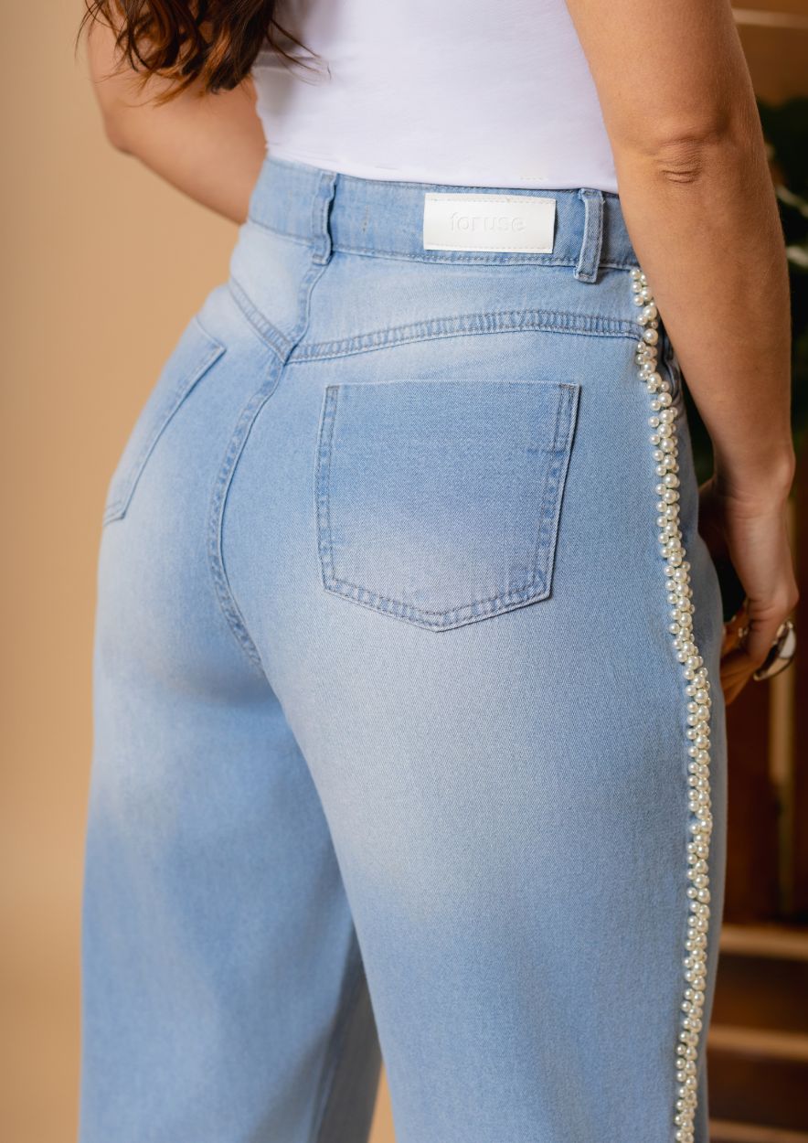 Calça Jeans Reta com Pérolas - Imagem 4