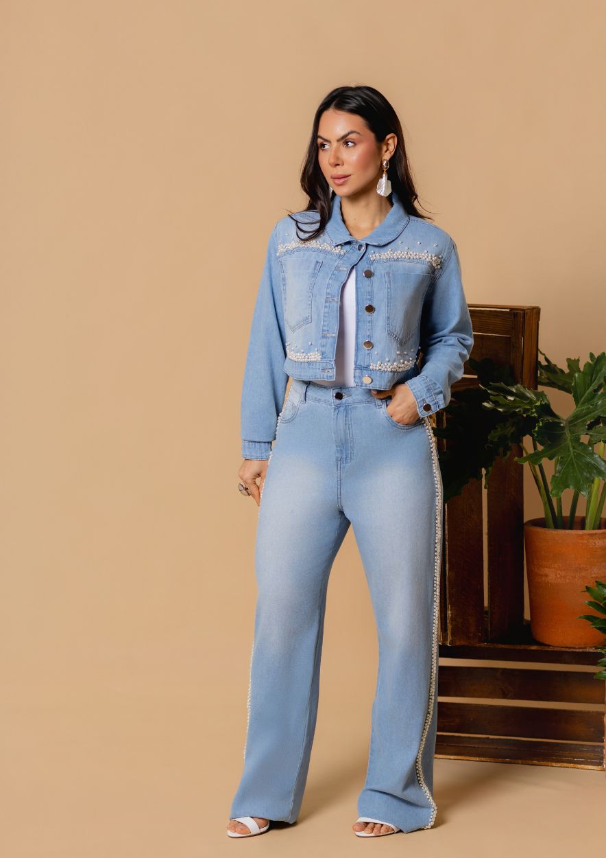 Calça Jeans Reta com Pérolas
