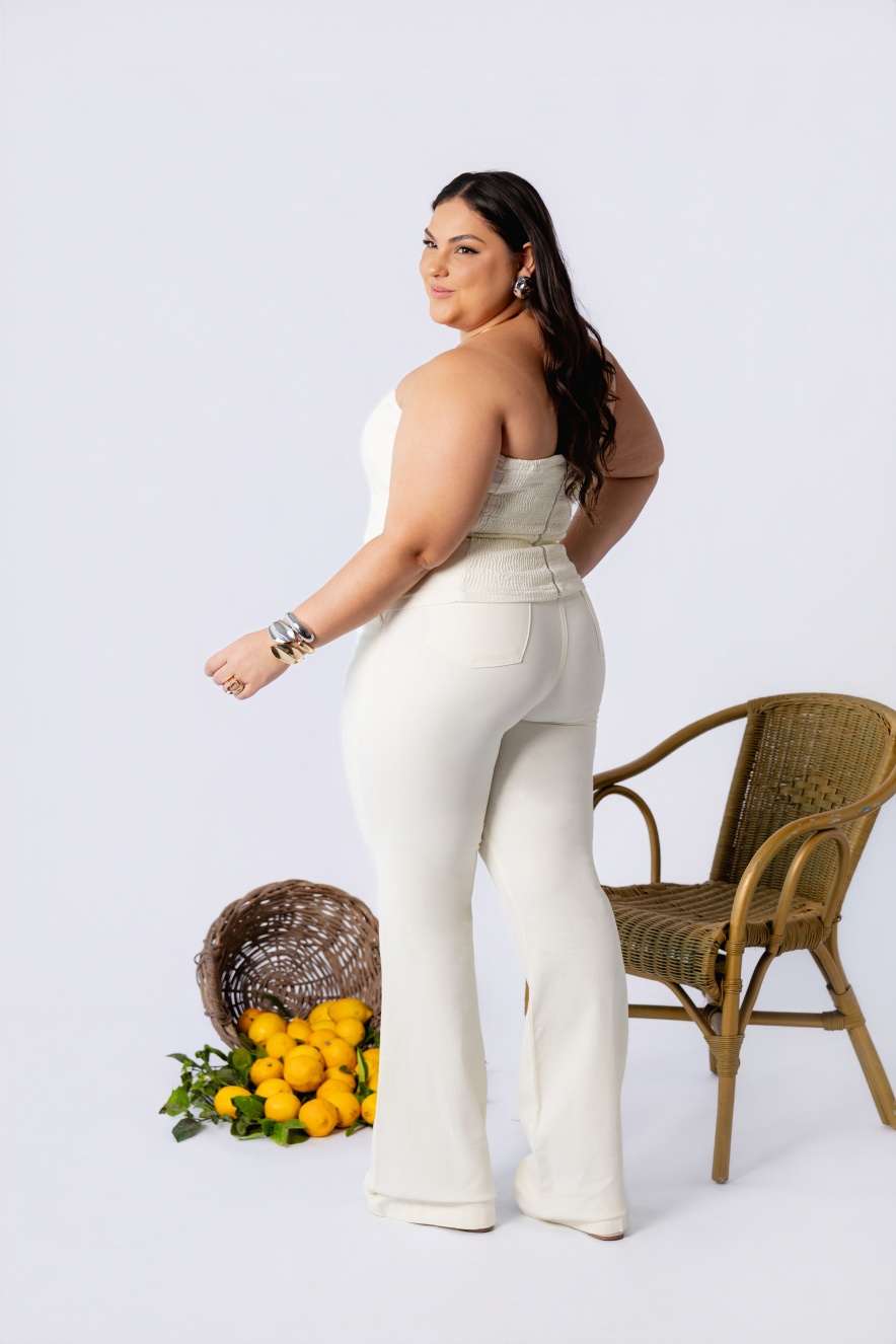 Calça Flare Cor Amarelo Suave - Imagem 3