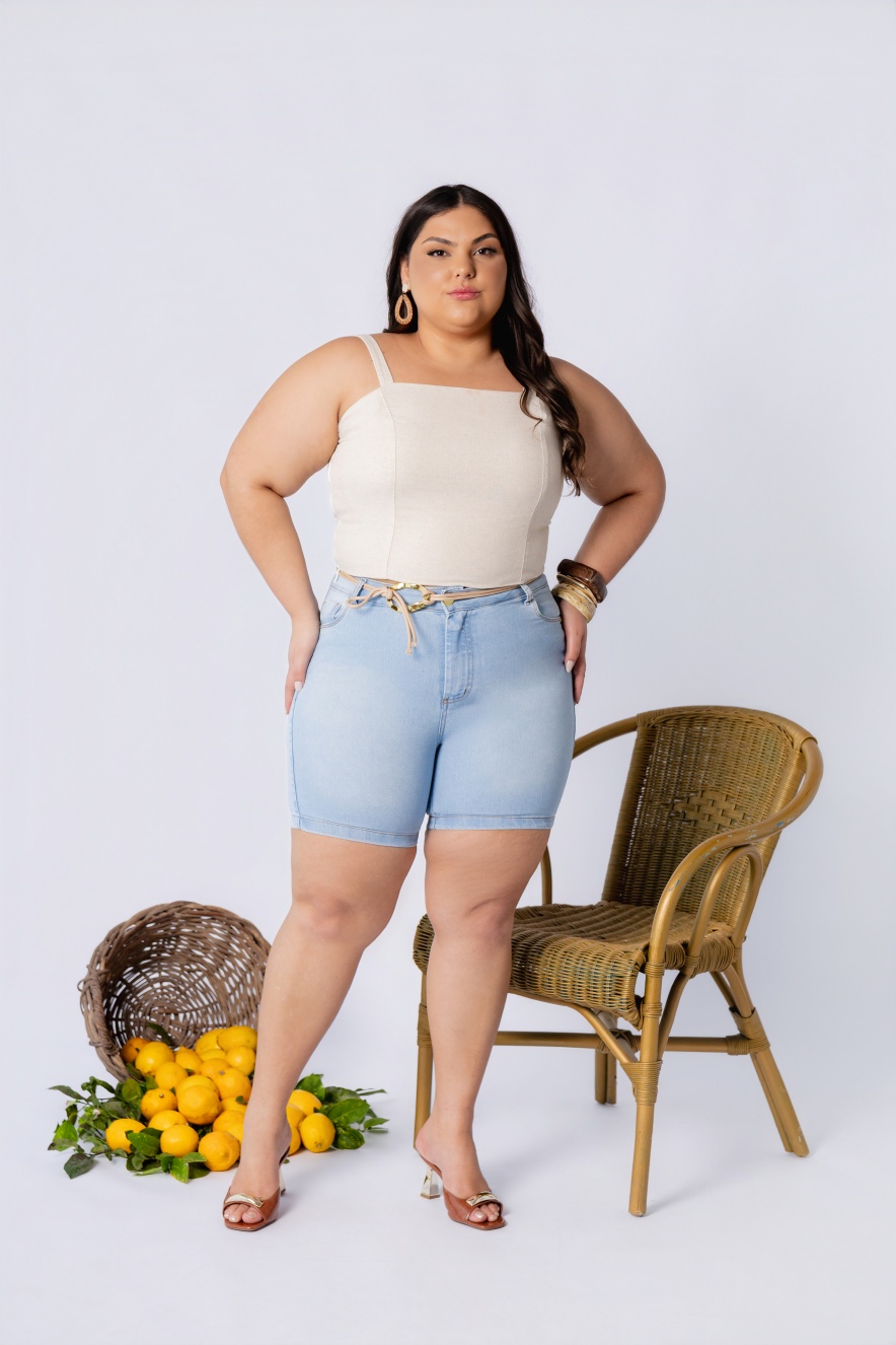 Short Jeans Conforto Média Cintura com Cinto