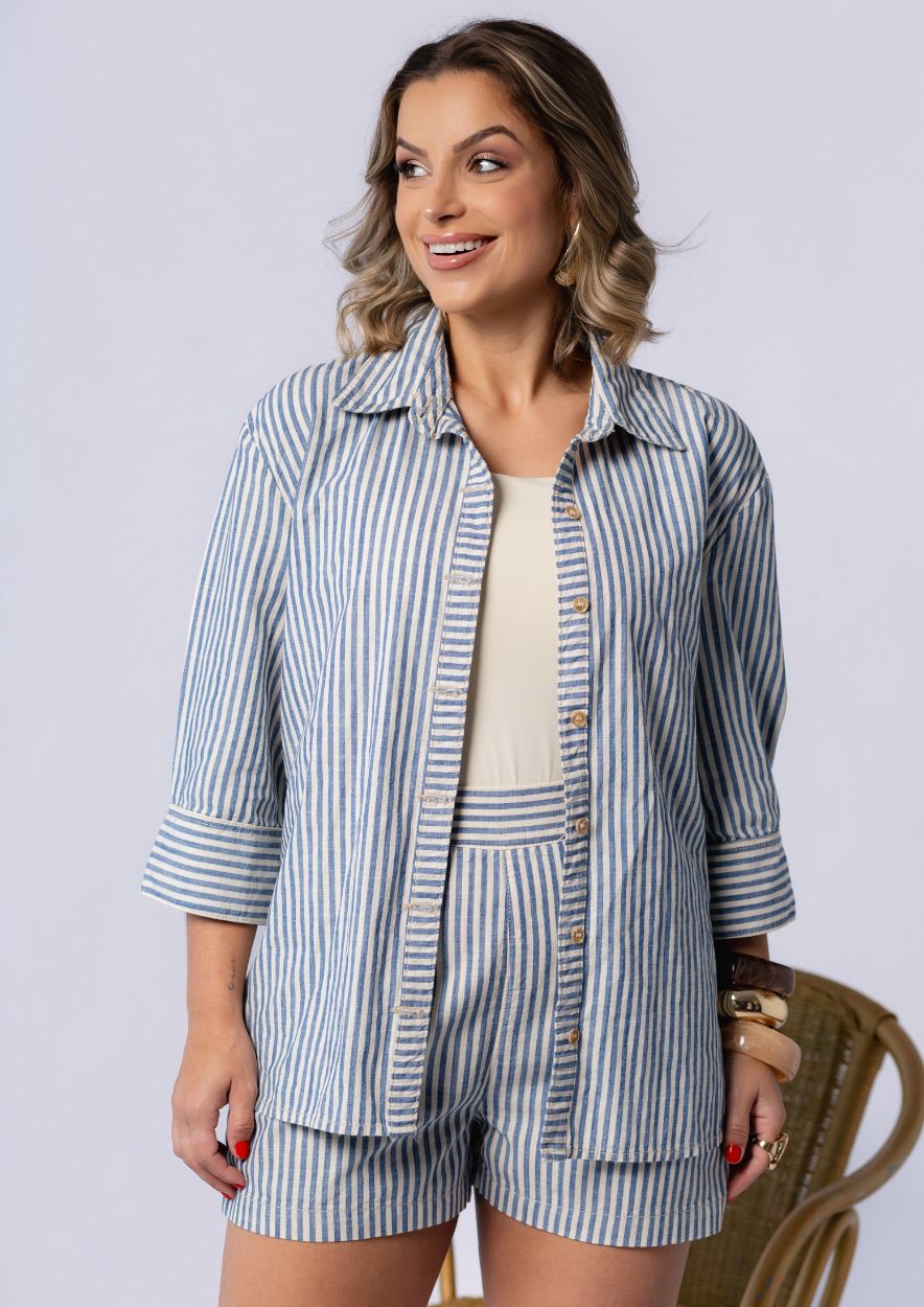 Camisa Listrada Azul e Off White
