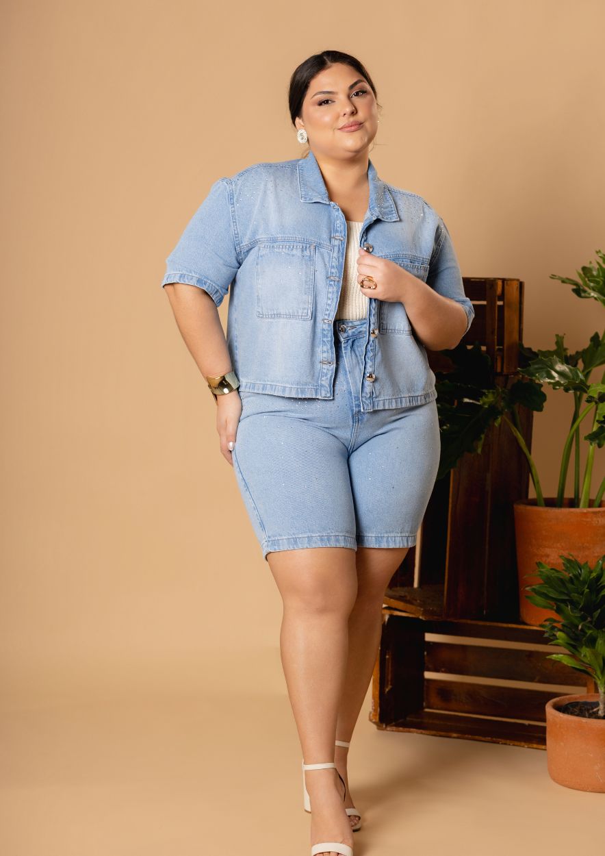 Camisa Cropped Jeans Feminina Plus Size com Strass - Imagem 3